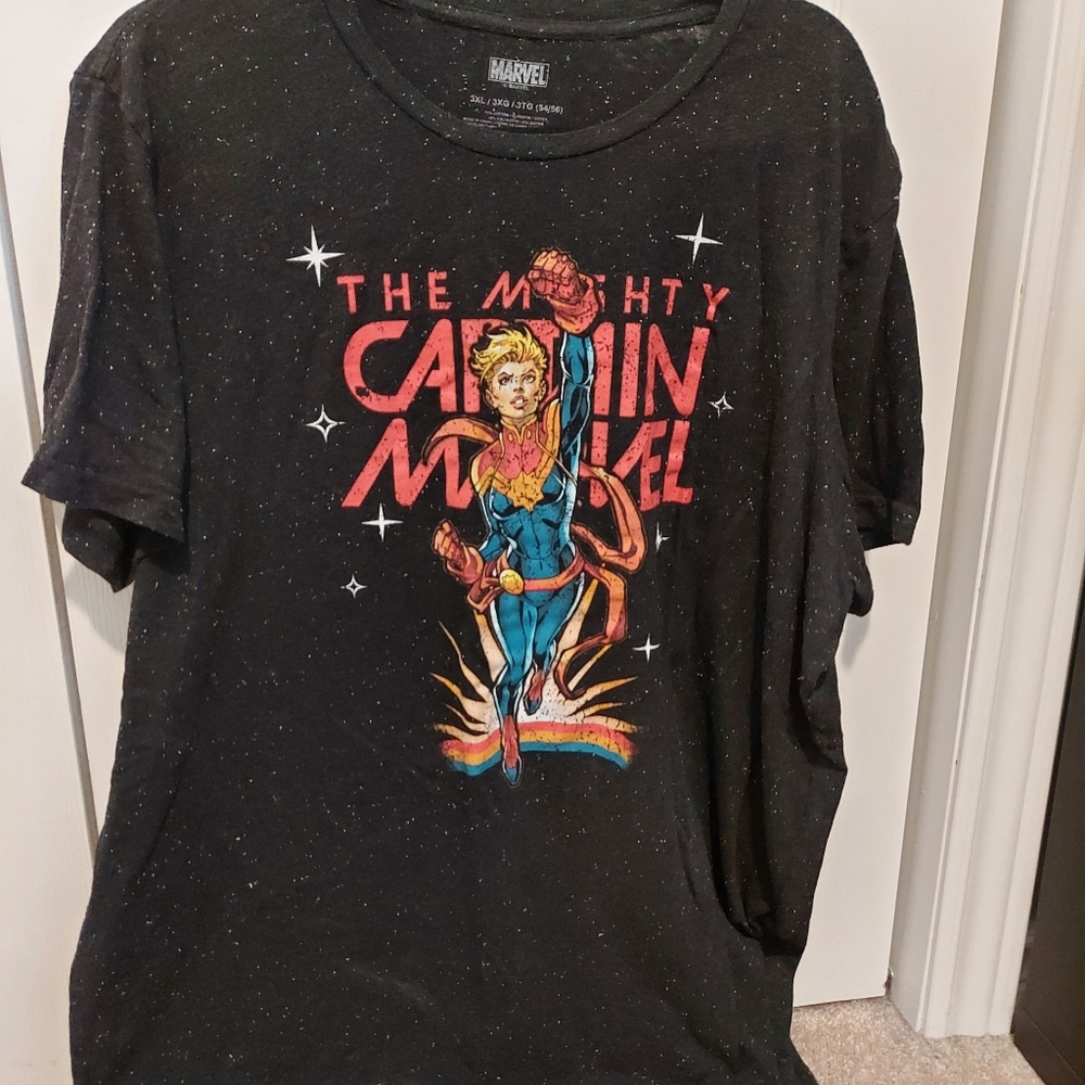 Marvel The Mighty Captain Marvel Black Graphic Tee